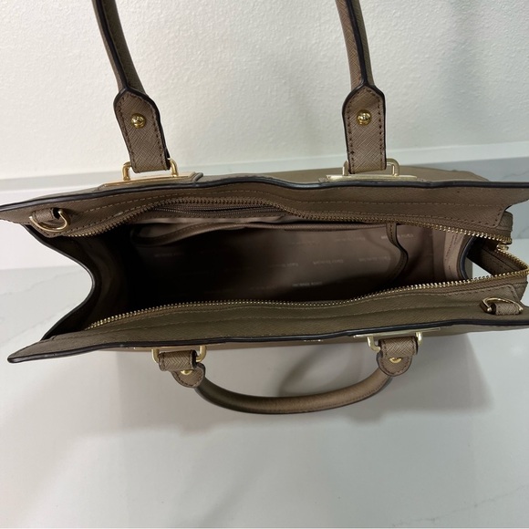 Michael Kors Quinn Saffiano Leather Satchel Large Bag Handbag Purse - Picture 11 of 16